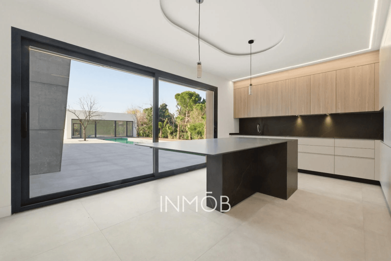 CASA SELLA - ARQUITECTURA CONTEMPORANEA en LAS LOMAS