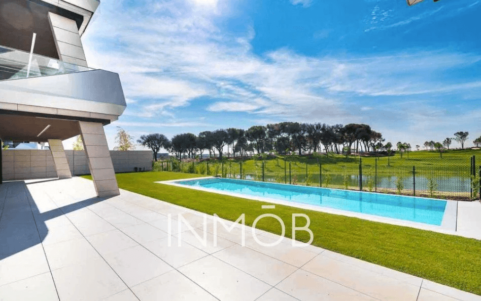 Propriété à Location à Pozuelo De Alarcón