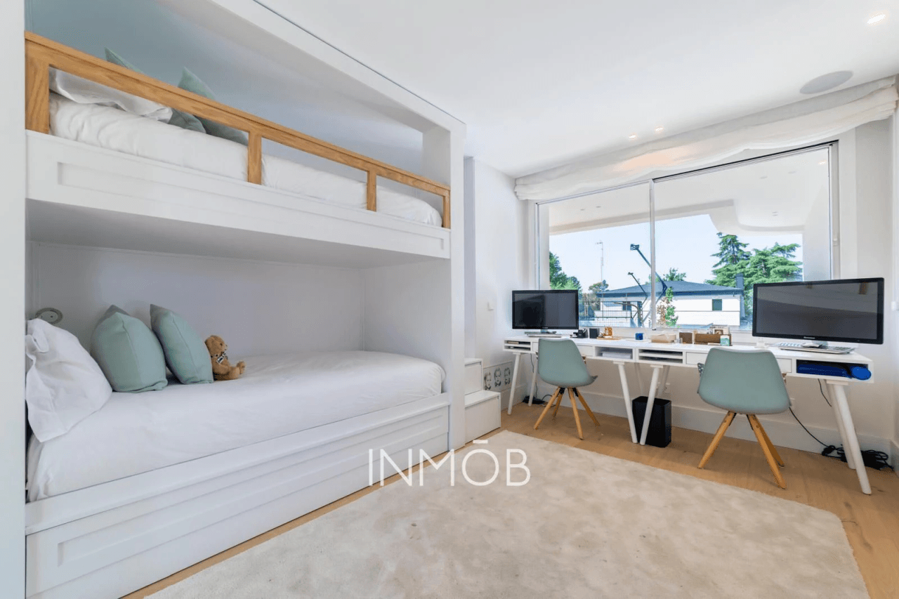 MAGNANIMA y ELEGANTE VILLA EN LAS LOMAS BOADILLA DEL MONTE