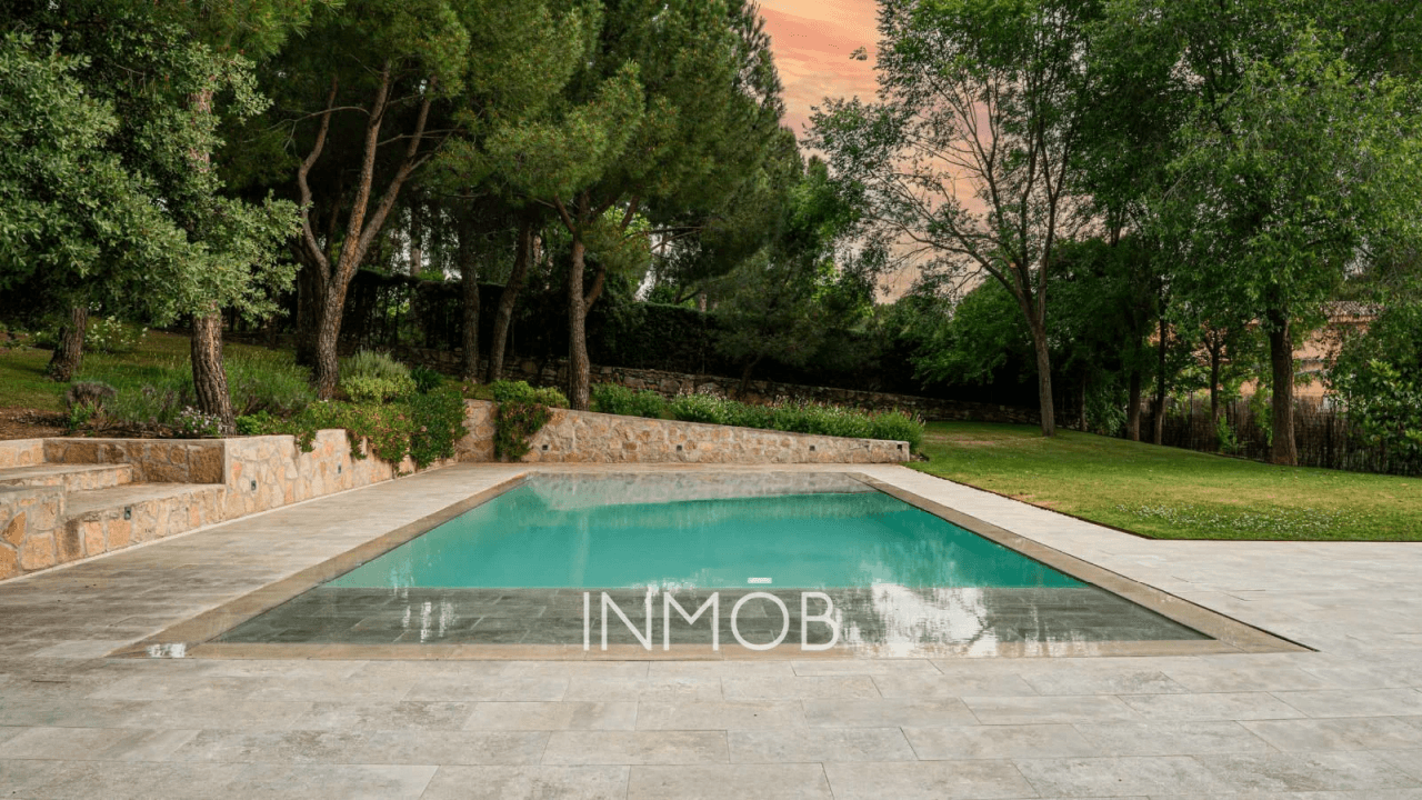 MODERNO CHALET INDEPENDIENTE ESTILO NORDICO EN LAS LOMAS