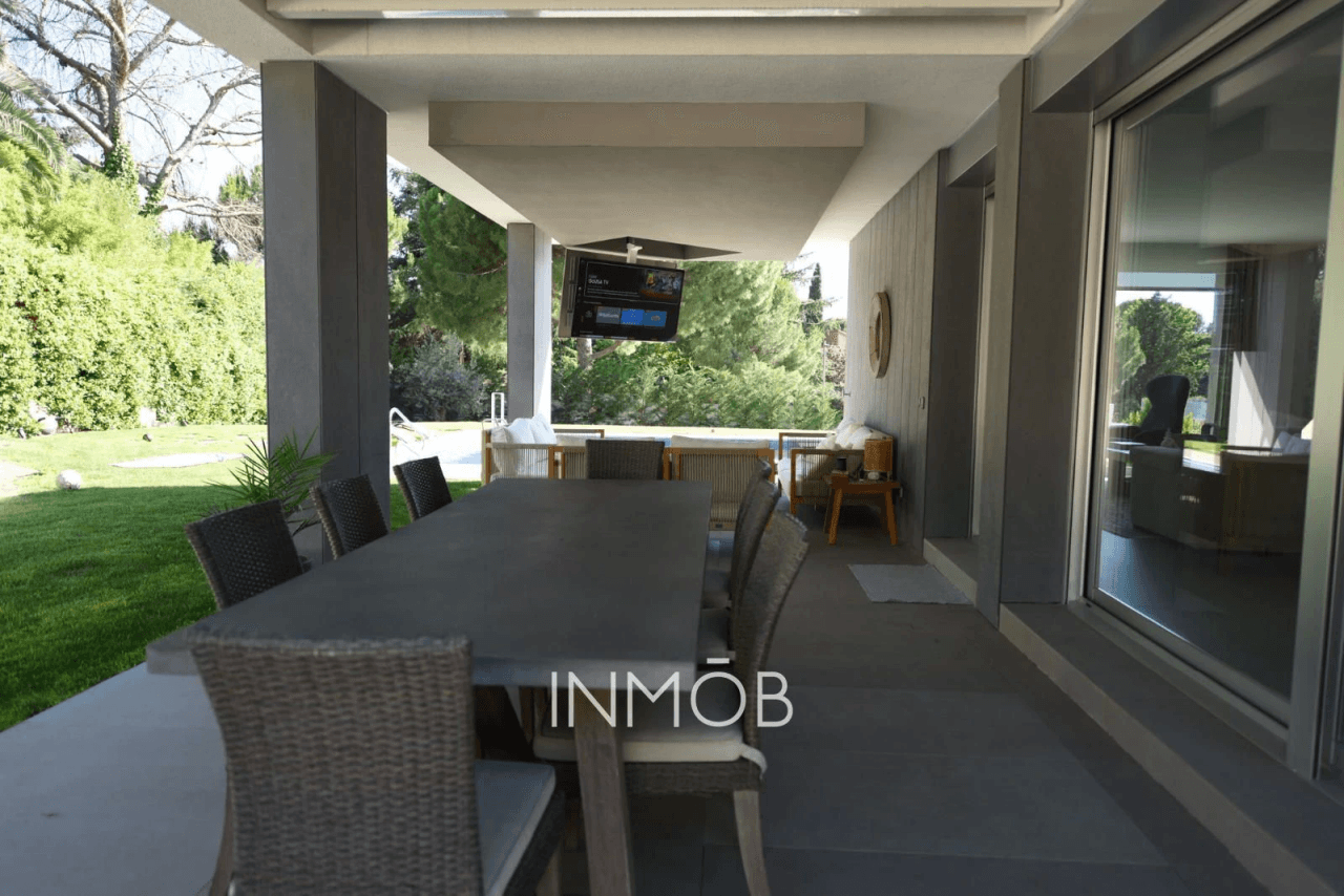 CHALET MODERNO - URB. LAS LOMAS - BOADILLA DEL MONTE