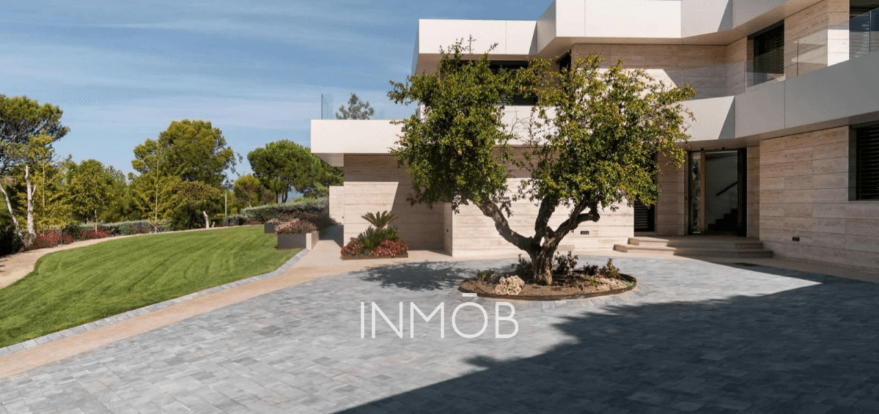 VILLA de LUJO REFORMADA EN LAS LOMAS BOADILLA DEL MONTE