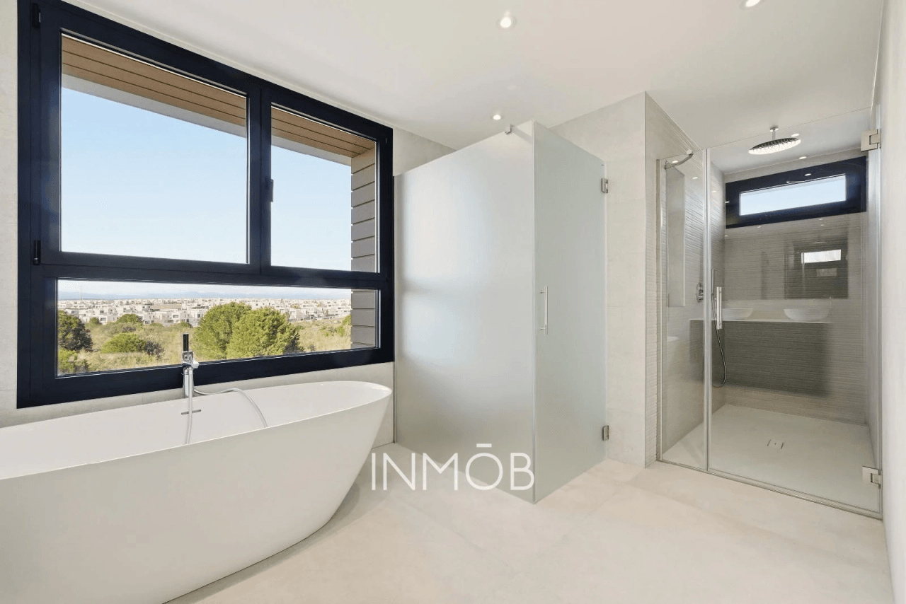 A ESTRENAR MODERNIDAD Y LUJO CHALET INDEPENDIENTE EN BONANZA
