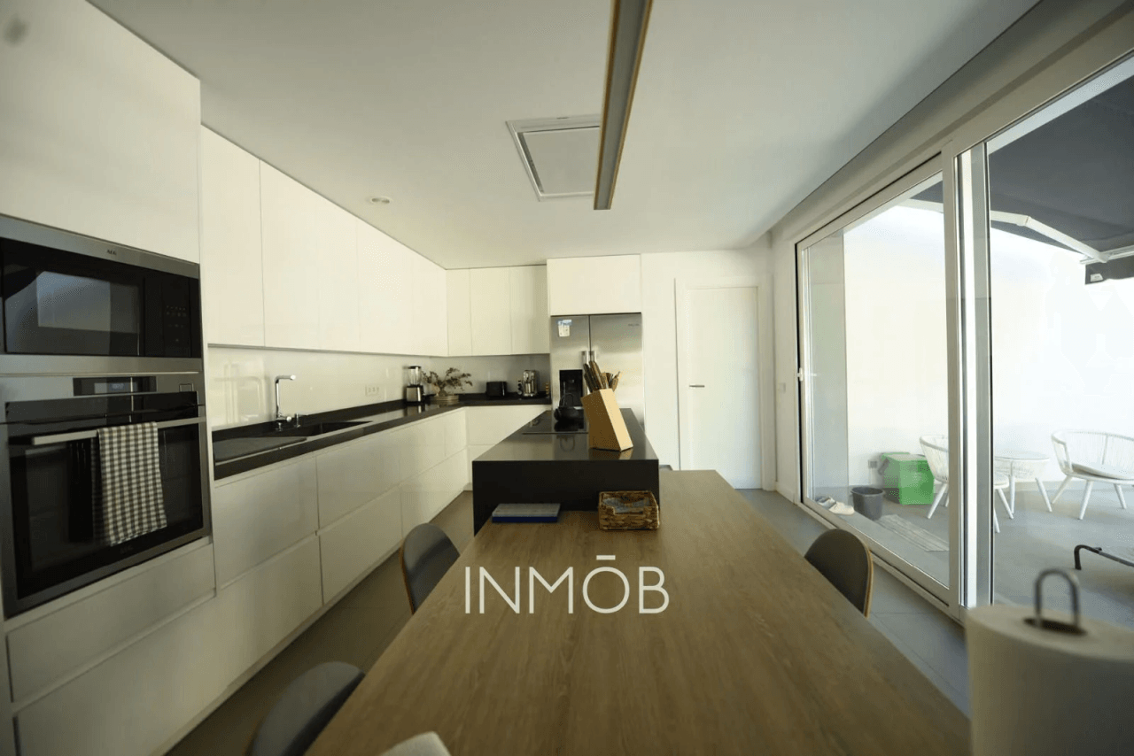 CHALET MODERNO - URB. LAS LOMAS - BOADILLA DEL MONTE