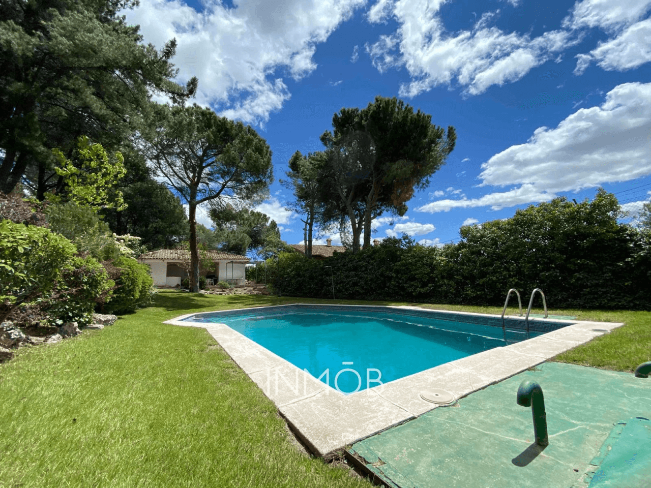 VILLA DE LUJO EN MONTEPRINCIPE EN UNA SOLA PLANTA - REFORMA