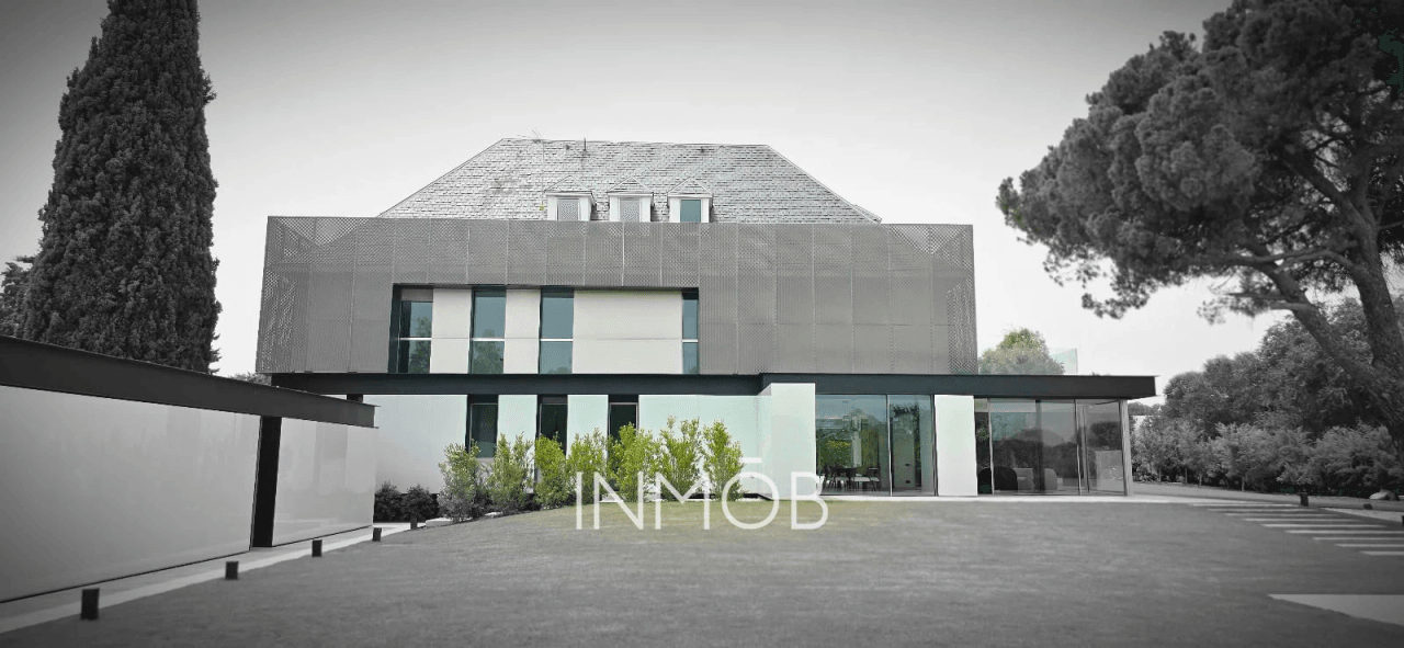 EXCLUSIVIDAD LA FINCA POZUELO MADRID - FOTOVOLTAICA Y ASCENSOR