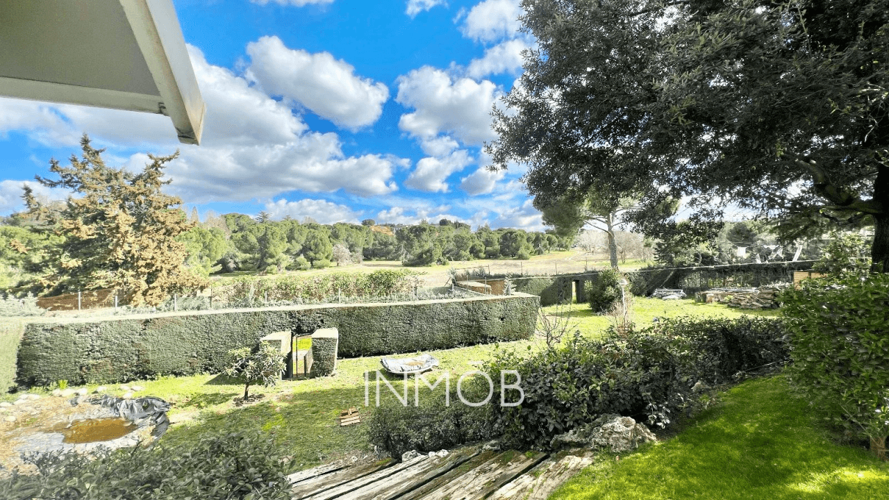 CHALET INDEPENDIENTE EN PARCELA 3.118m2 - BONANZA -