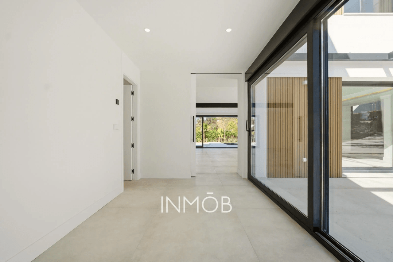 CASA SELLA - ARQUITECTURA CONTEMPORANEA en LAS LOMAS