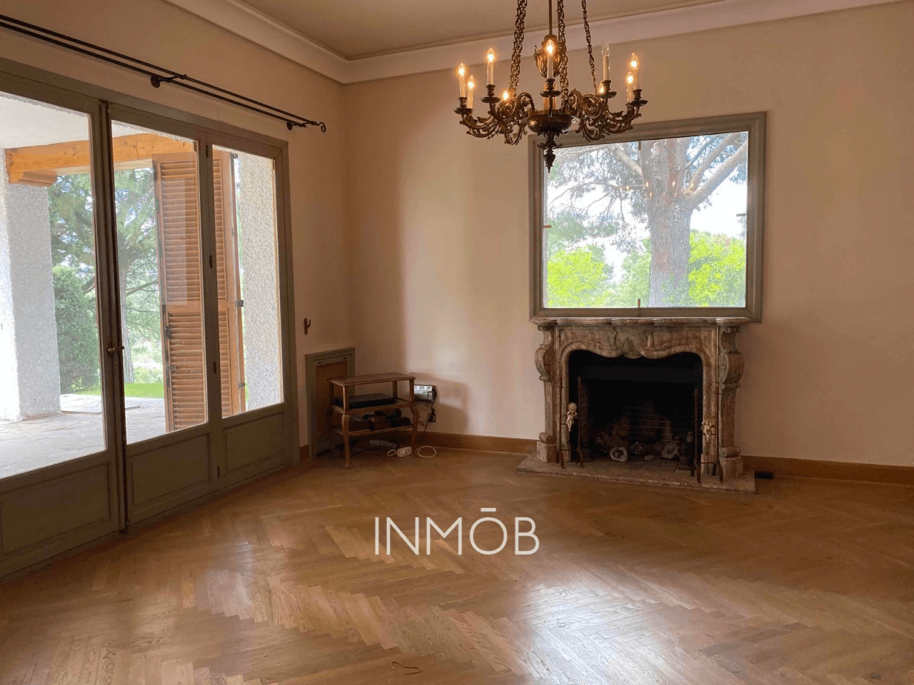 VILLA DE LUJO EN MONTEPRINCIPE EN UNA SOLA PLANTA - REFORMA