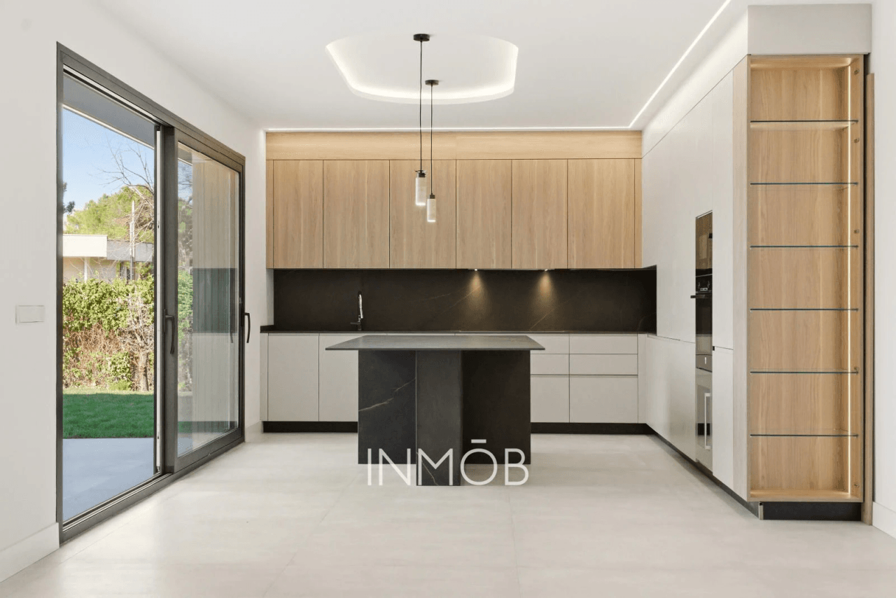 CASA SELLA - ARQUITECTURA CONTEMPORANEA en LAS LOMAS