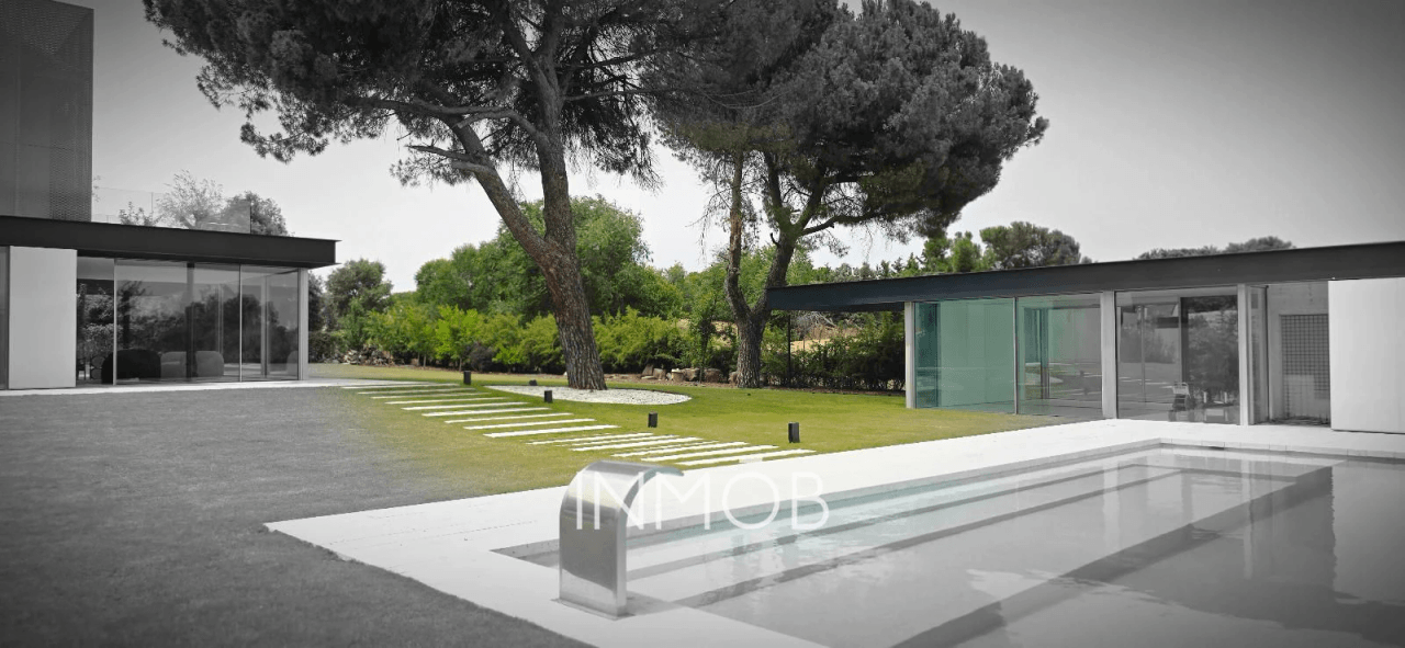 EXCLUSIVIDAD LA FINCA POZUELO MADRID - FOTOVOLTAICA Y ASCENSOR