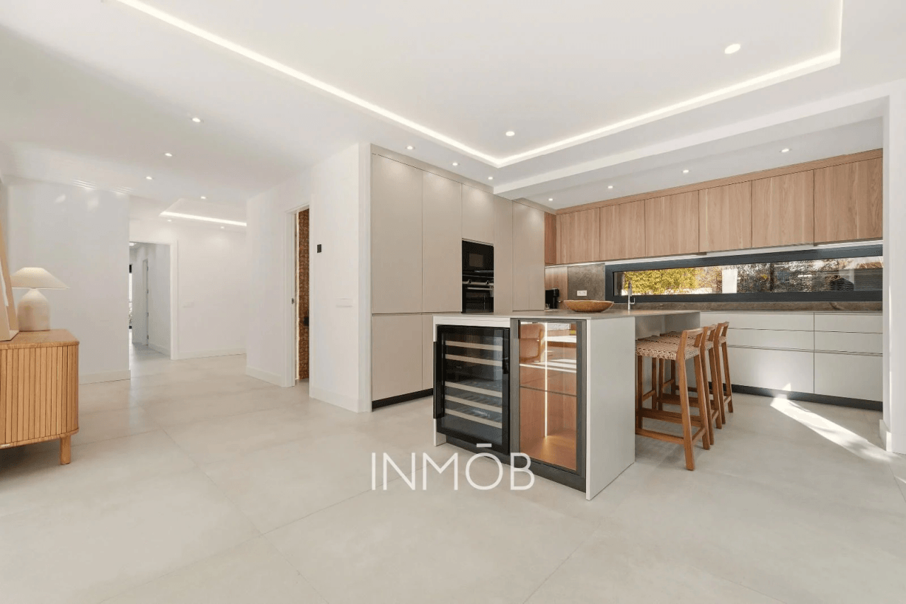 A ESTRENAR MODERNIDAD Y LUJO CHALET INDEPENDIENTE EN BONANZA