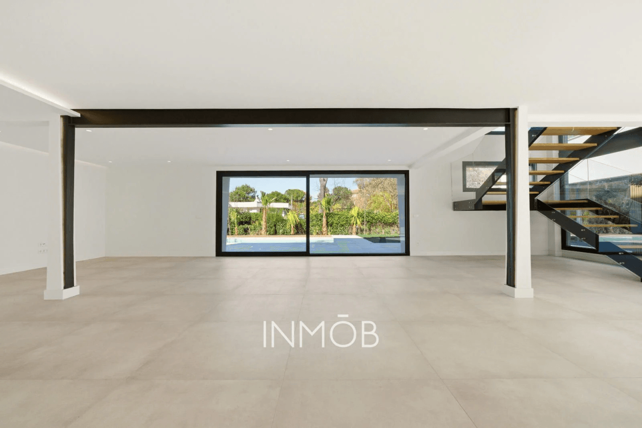 CASA SELLA - ARQUITECTURA CONTEMPORANEA en LAS LOMAS