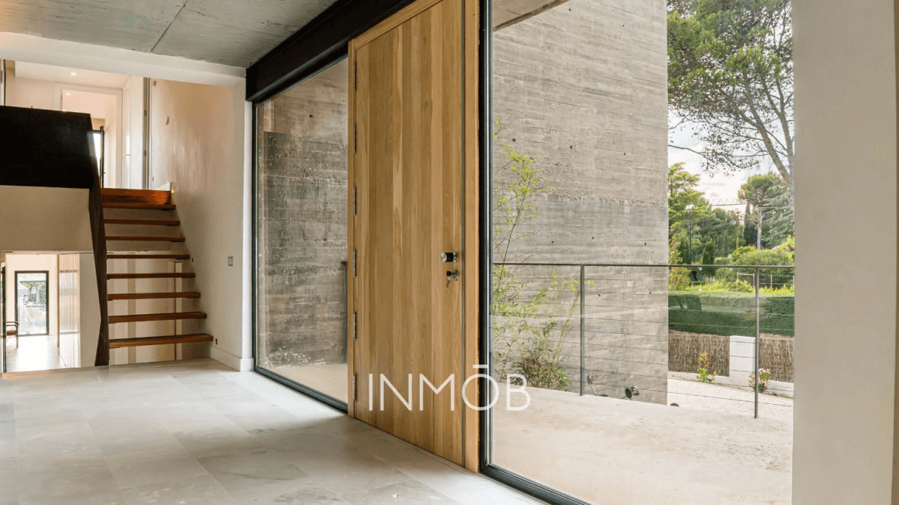 MODERNO CHALET INDEPENDIENTE ESTILO NORDICO EN LAS LOMAS