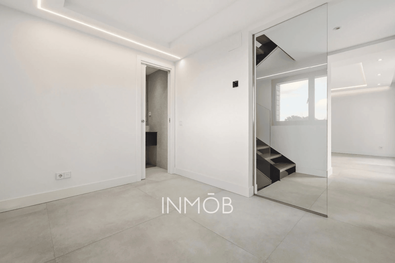 A ESTRENAR MODERNIDAD Y LUJO CHALET INDEPENDIENTE EN BONANZA