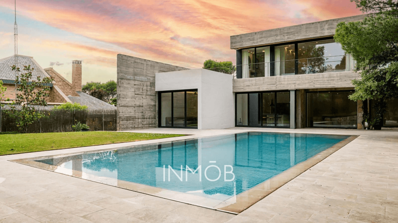 MODERNO CHALET INDEPENDIENTE ESTILO NORDICO EN LAS LOMAS