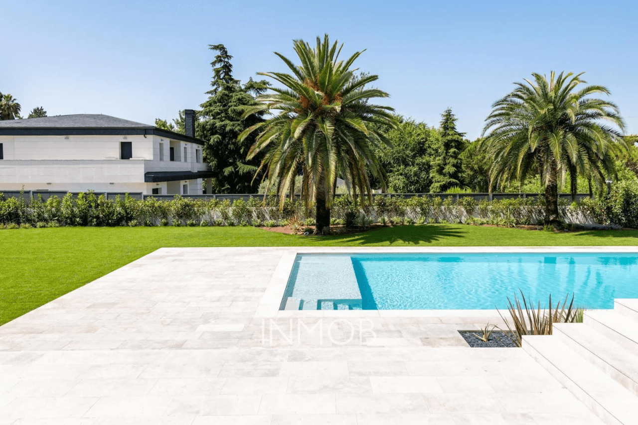 MAGNANIMA y ELEGANTE VILLA EN LAS LOMAS BOADILLA DEL MONTE