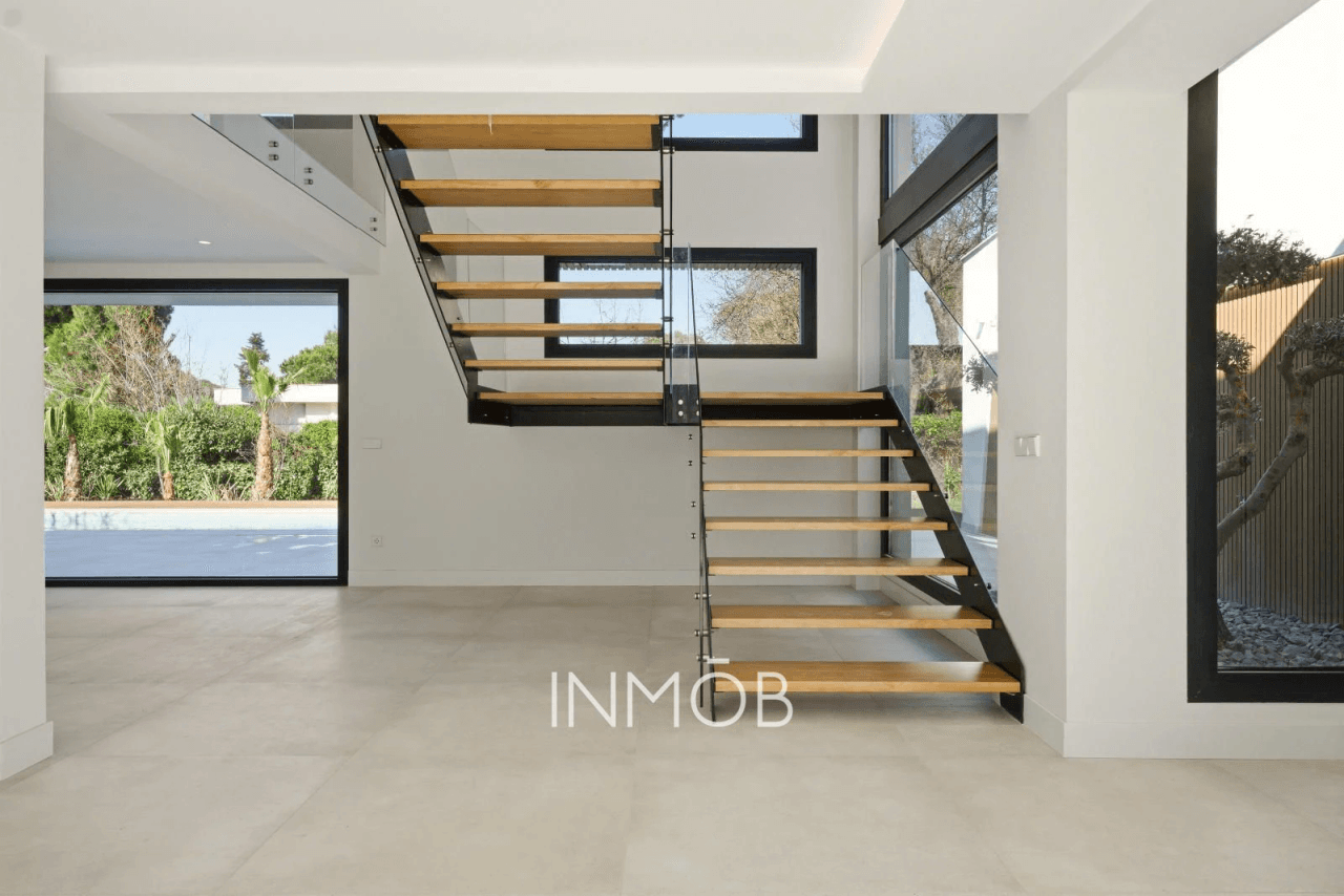 CASA SELLA - ARQUITECTURA CONTEMPORANEA en LAS LOMAS