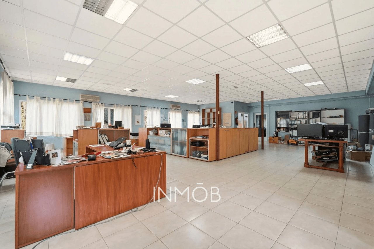 Más de 3.000 m² en el punto más cotizado de Las Lomas | Propiedad con tres construcciones independientes
