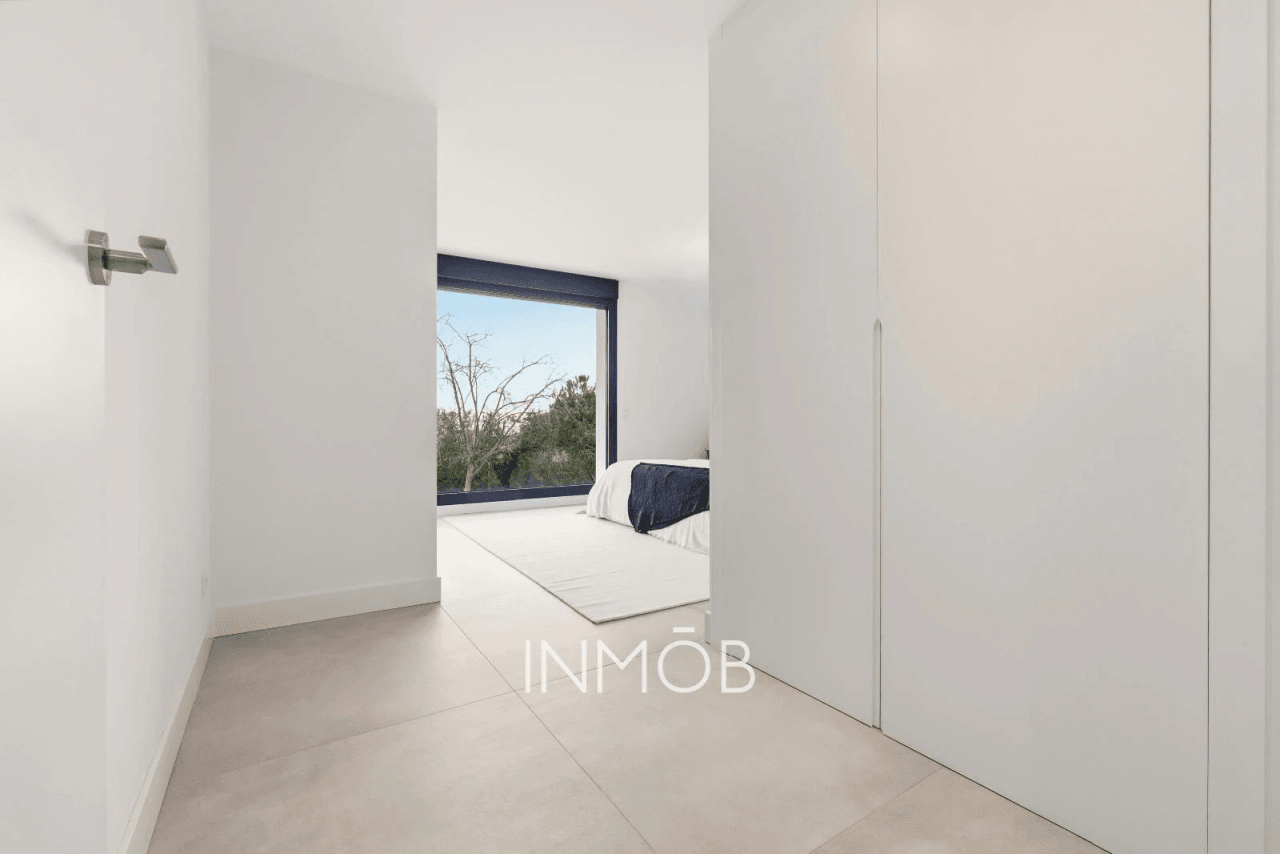 A ESTRENAR MODERNIDAD Y LUJO CHALET INDEPENDIENTE EN BONANZA