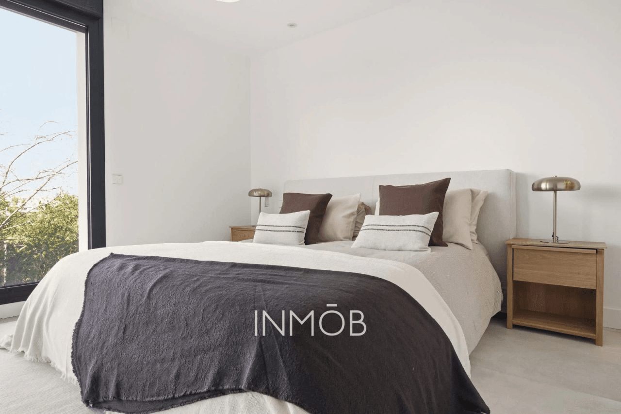 A ESTRENAR MODERNIDAD Y LUJO CHALET INDEPENDIENTE EN BONANZA