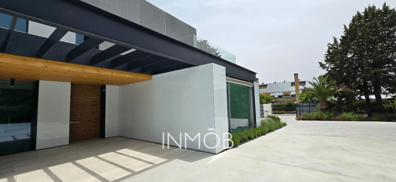 EXCLUSIVIDAD LA FINCA POZUELO MADRID - FOTOVOLTAICA Y ASCENSOR