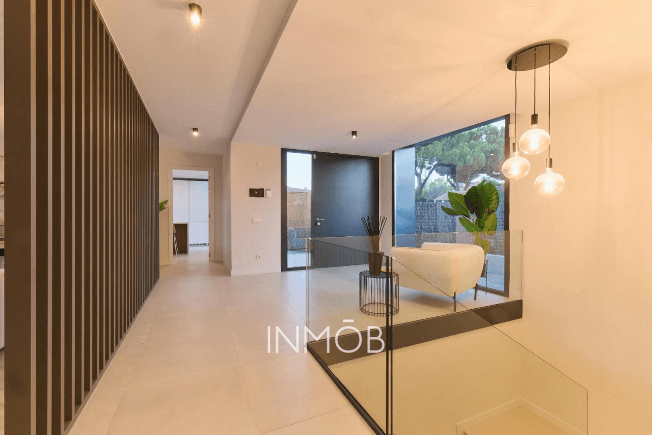 CHALET DE LUJO QHOMES VENTA BOADILLA DEL MONTE - SEGURIDAD PRIVADA 24 HORAS