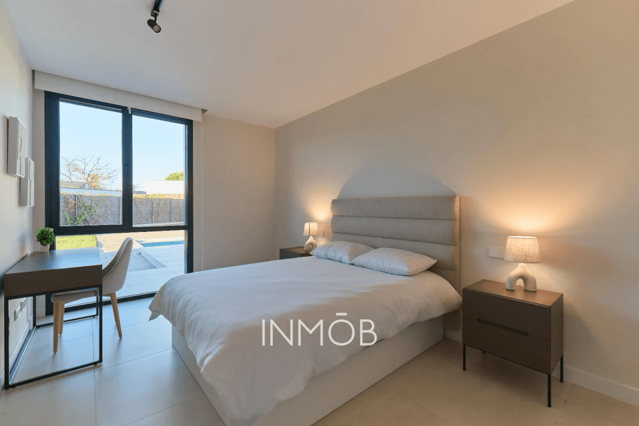 CHALET DE LUJO QHOMES VENTA BOADILLA DEL MONTE - SEGURIDAD PRIVADA 24 HORAS