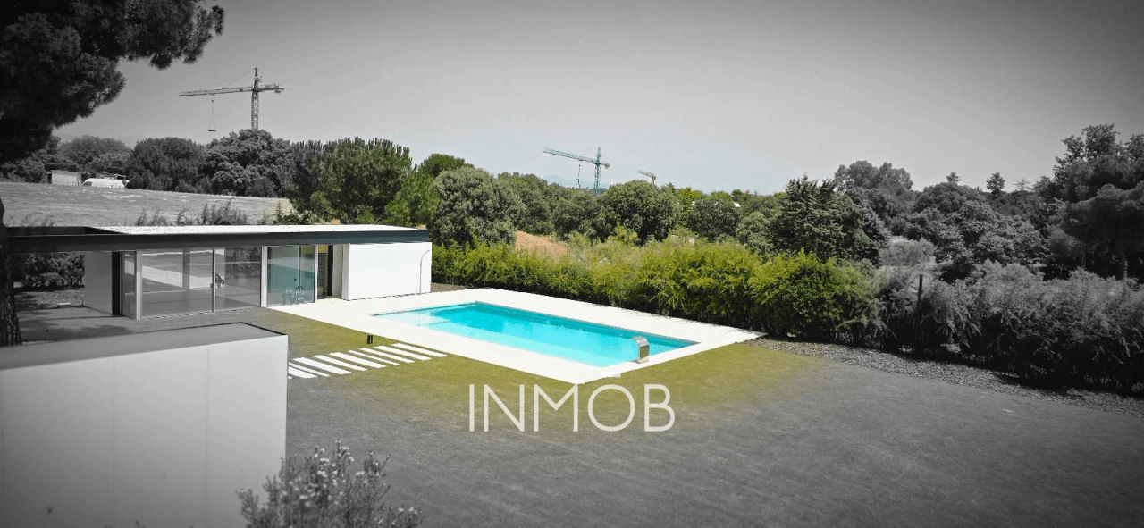 EXCLUSIVIDAD LA FINCA POZUELO MADRID - FOTOVOLTAICA Y ASCENSOR