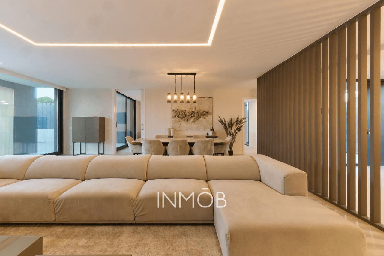 CHALET DE LUJO QHOMES VENTA BOADILLA DEL MONTE - SEGURIDAD PRIVADA 24 HORAS