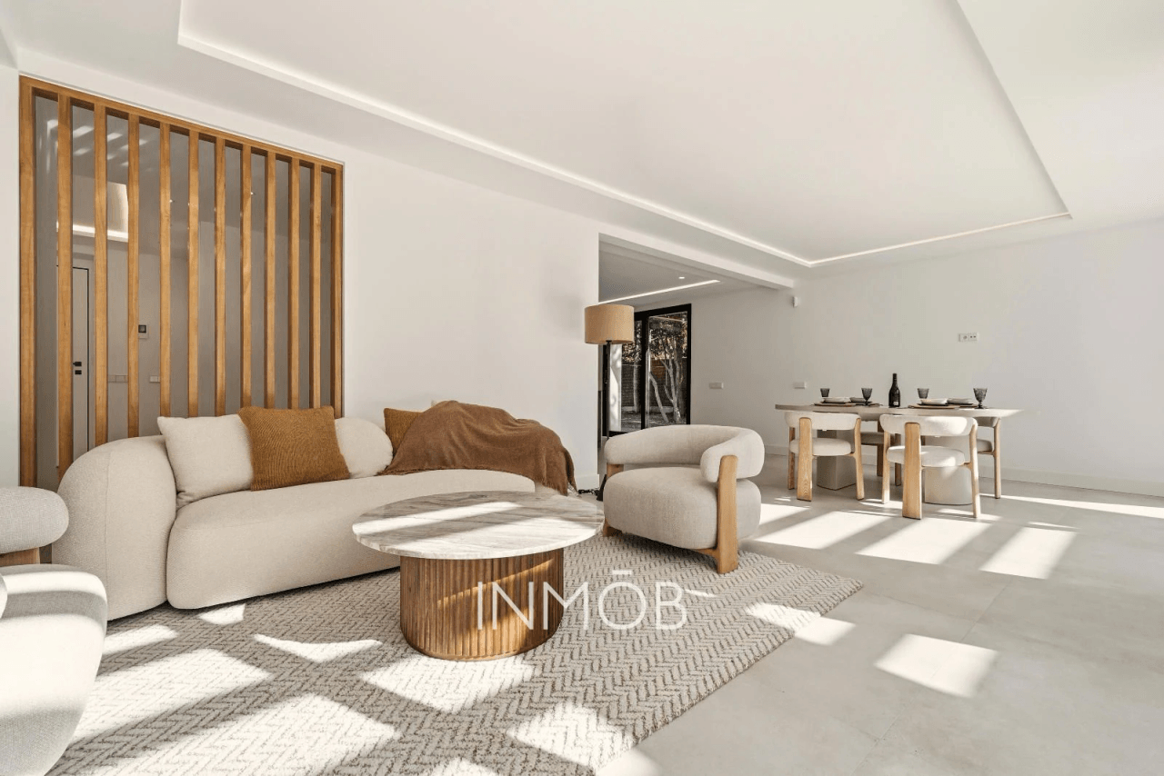 A ESTRENAR MODERNIDAD Y LUJO CHALET INDEPENDIENTE EN BONANZA