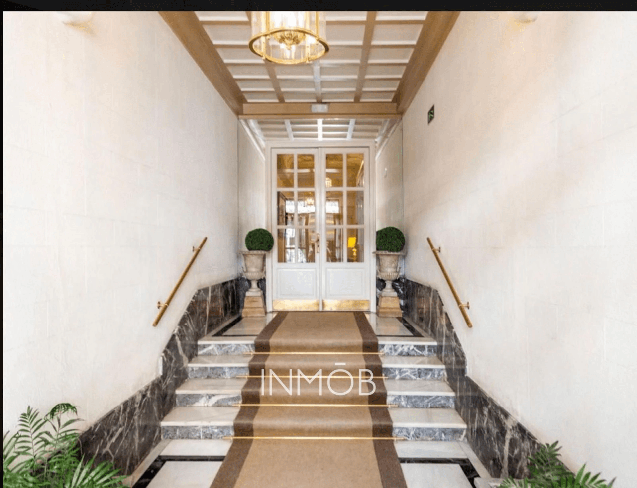 Exclusivo Piso de 3 Dormitorios en Calle Doctor Castelo, a Pasos del Parque del Retiro