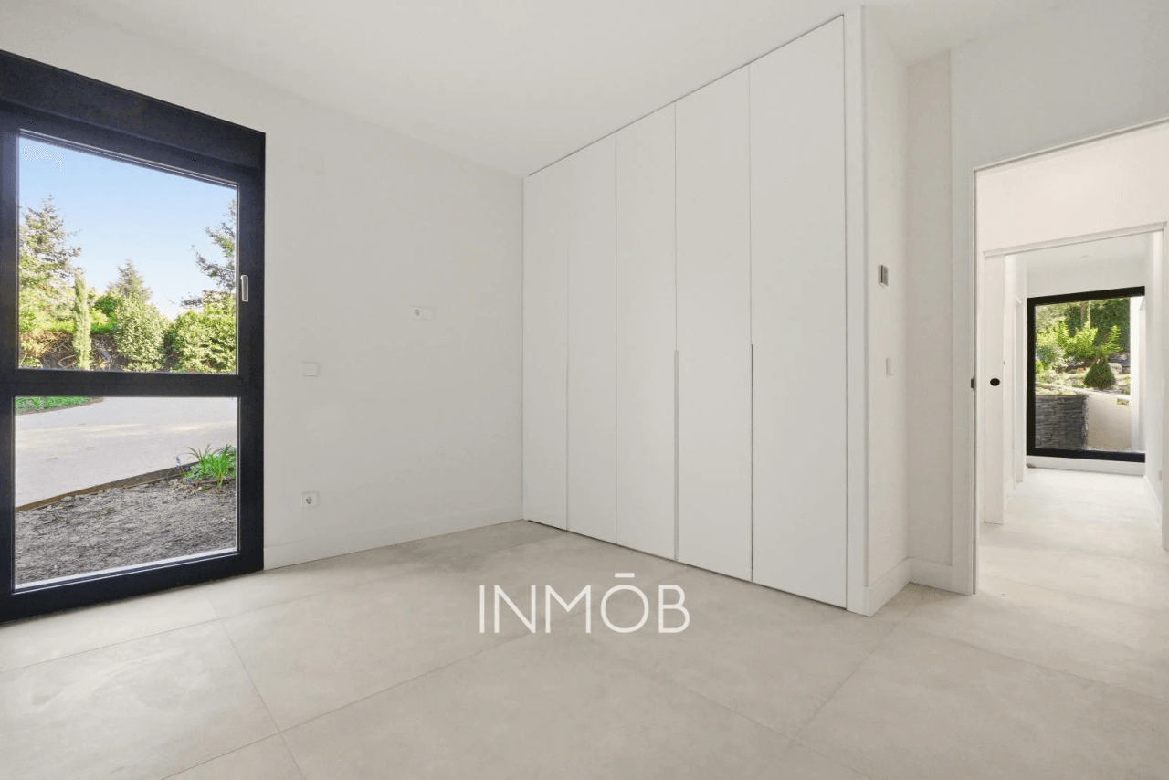 CASA SELLA - ARQUITECTURA CONTEMPORANEA en LAS LOMAS