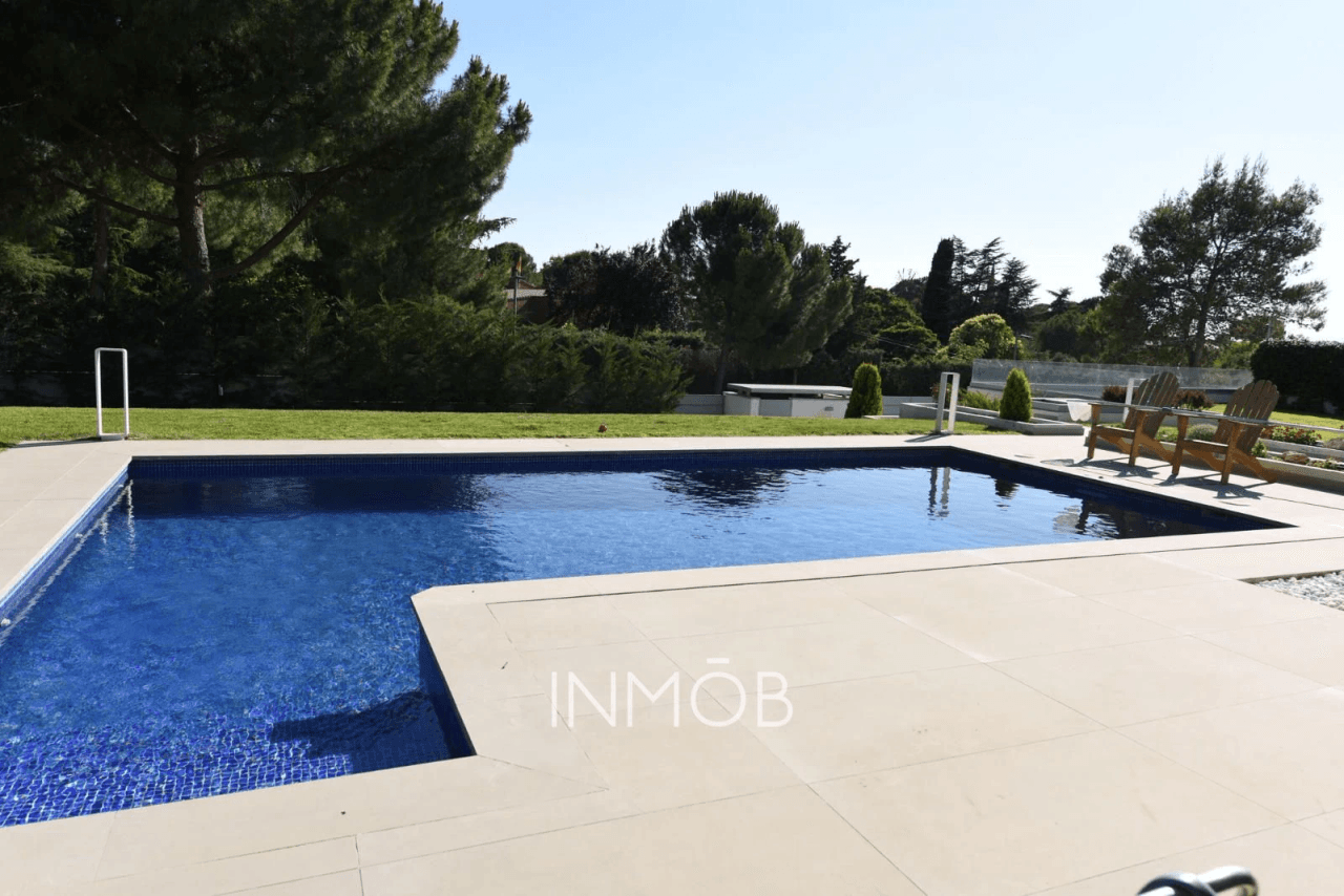 CHALET MODERNO - URB. LAS LOMAS - BOADILLA DEL MONTE