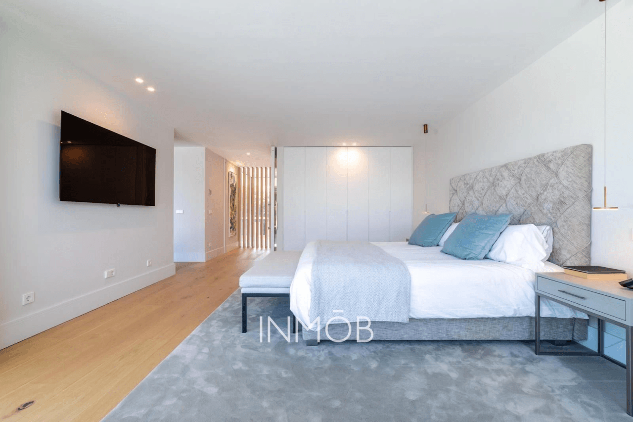 MAGNANIMA y ELEGANTE VILLA EN LAS LOMAS BOADILLA DEL MONTE
