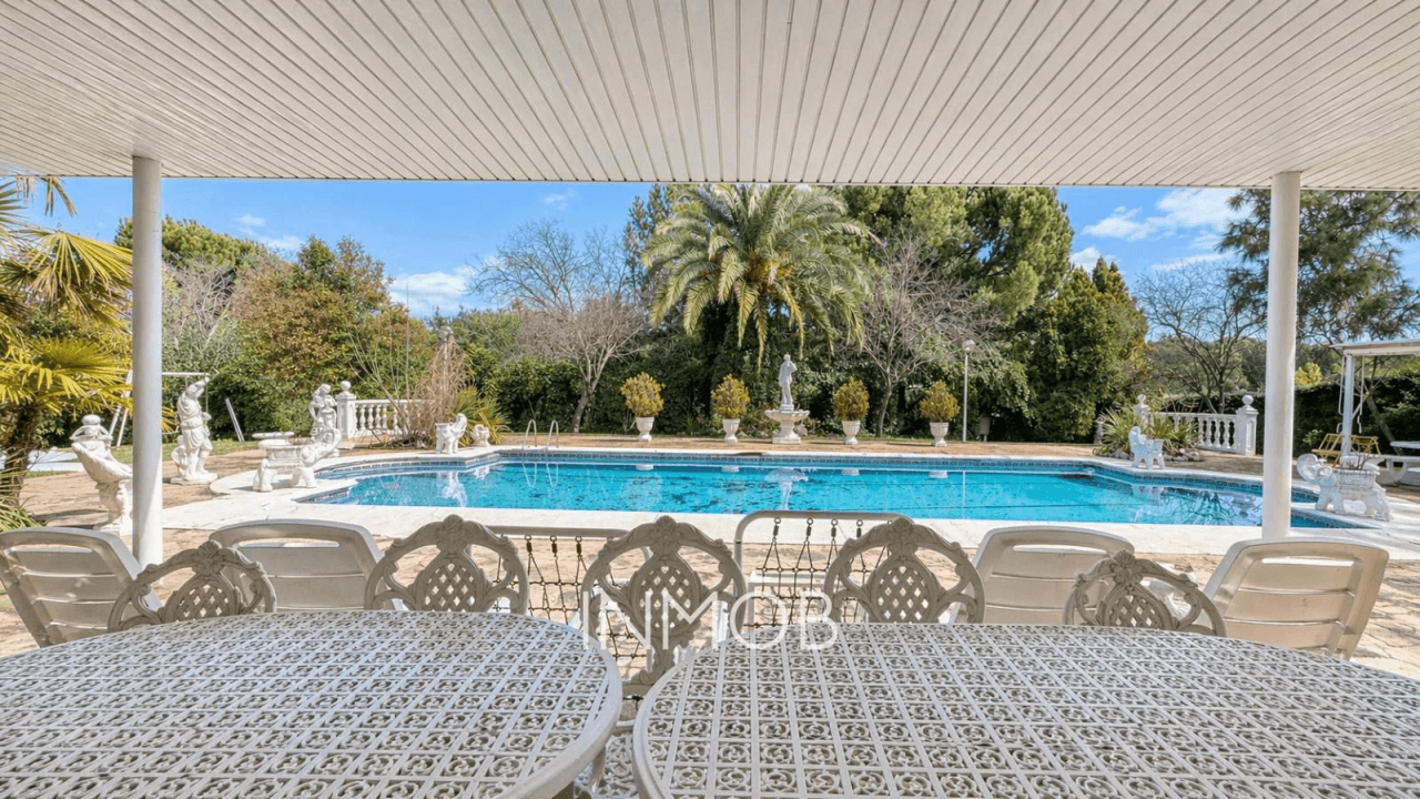 Chalet independiente en GRAN PARCELA SEGREGABLE de 3.200mt BONANZA