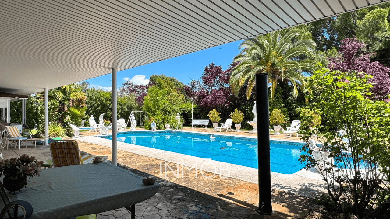 Chalet independiente en GRAN PARCELA SEGREGABLE de 3.200mt BONANZA