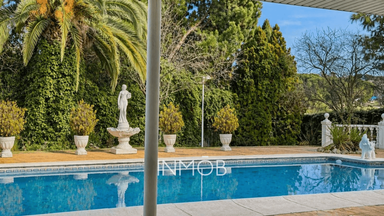 Chalet independiente en GRAN PARCELA SEGREGABLE de 3.200mt BONANZA