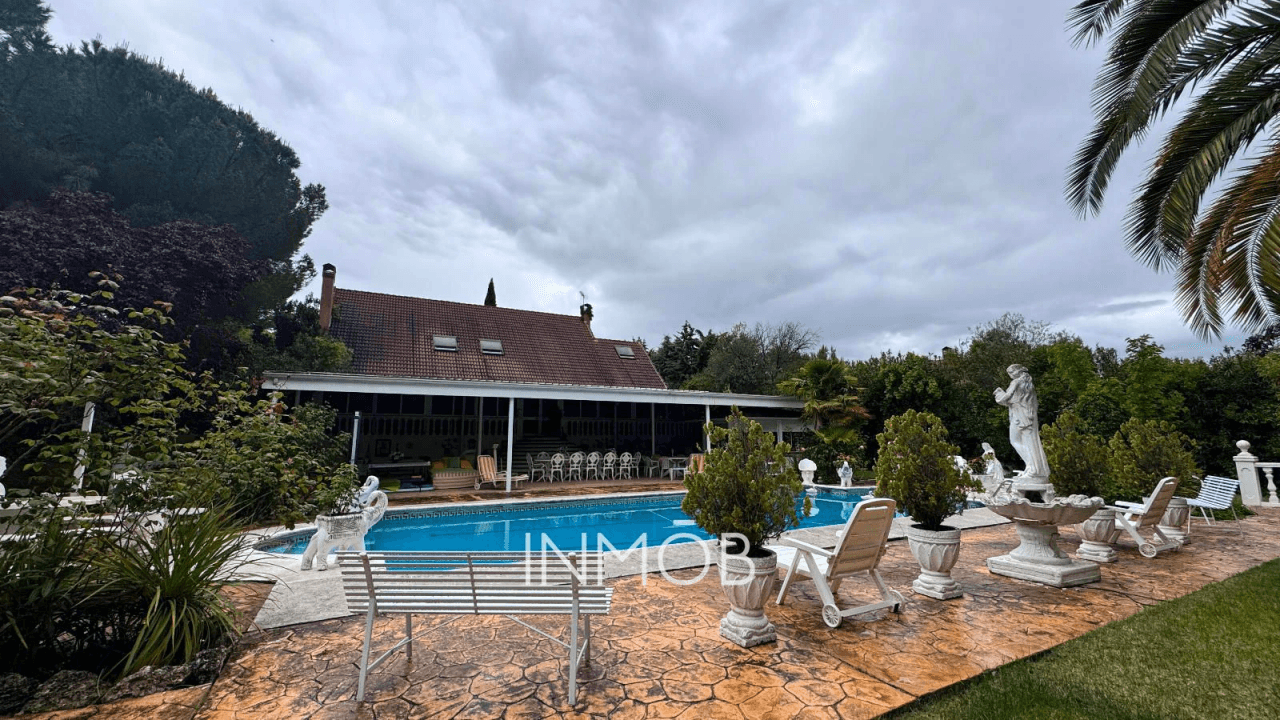 Chalet independiente en GRAN PARCELA SEGREGABLE de 3.200mt BONANZA