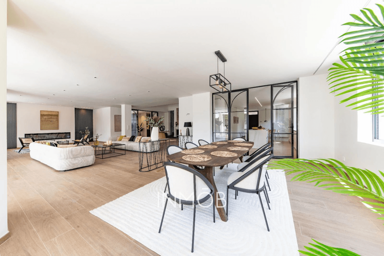 DISTINGUIDO CHALET DE LUJO A ESTRENAR URBANIZACION LAS LOMAS