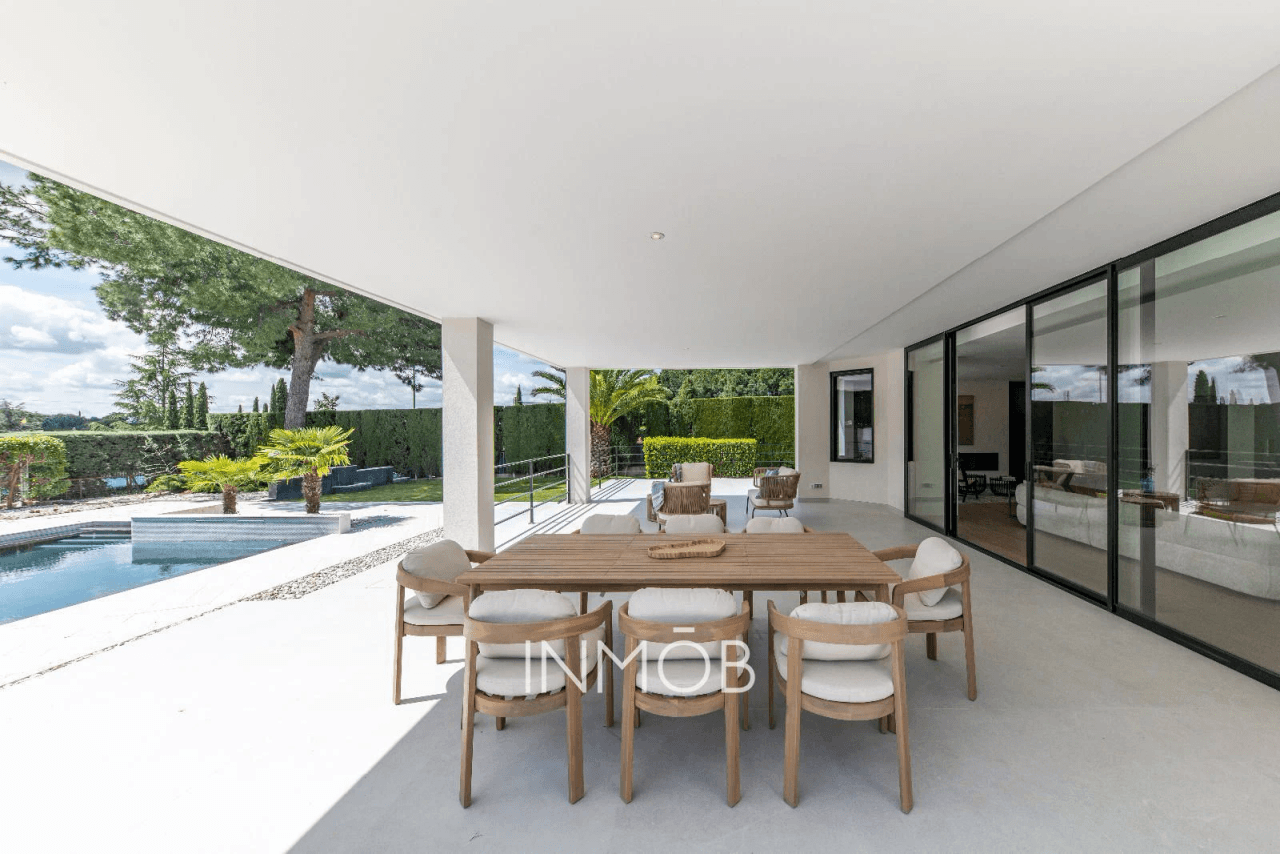 DISTINGUIDO CHALET DE LUJO A ESTRENAR URBANIZACION LAS LOMAS