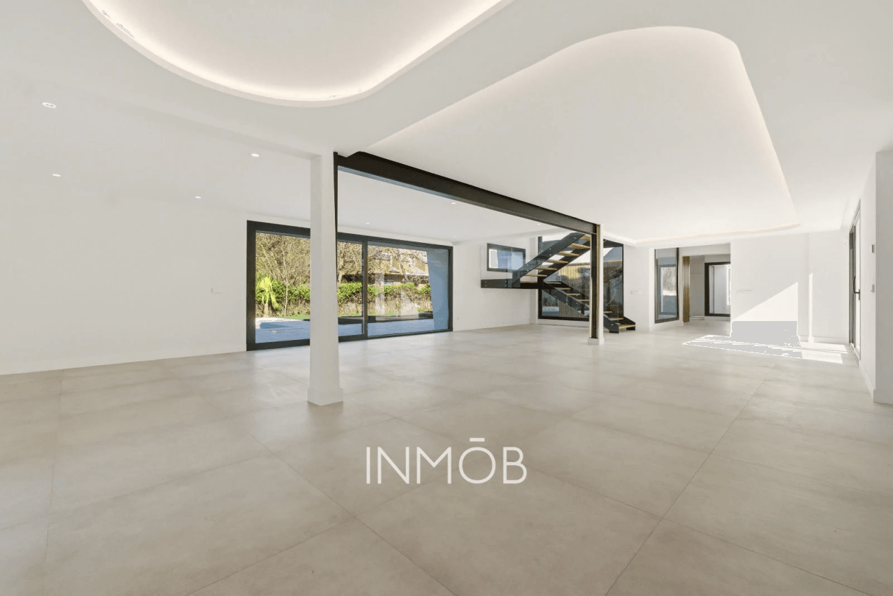 CASA SELLA - ARQUITECTURA CONTEMPORANEA en LAS LOMAS
