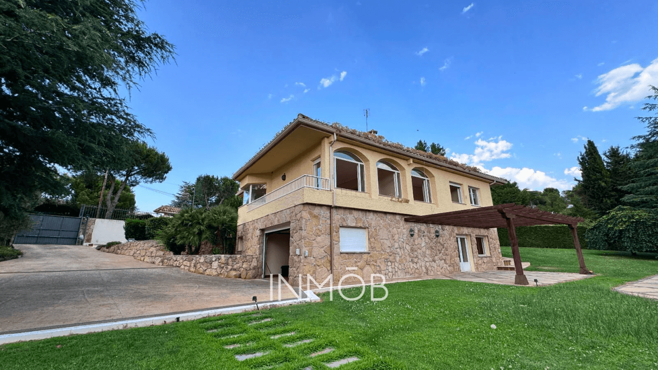 Property for Rent in Boadilla Del Monte