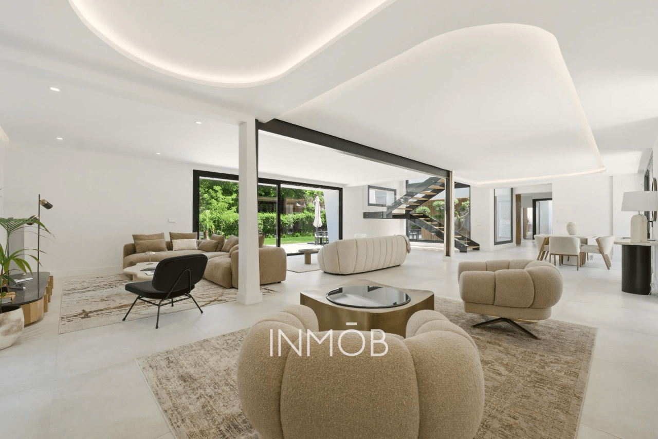 CASA SELLA - ARQUITECTURA CONTEMPORANEA en LAS LOMAS